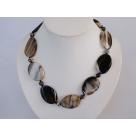 18.5 inches line patterned agate necklace with moonlight clasp