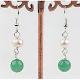 "Lovely Style White Freshwater Pearl and jade Earrings